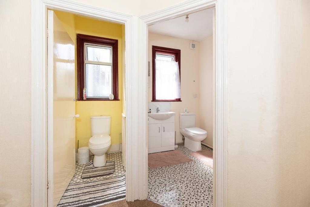 شقة Barking Road Comfy House لندن المظهر الخارجي الصورة